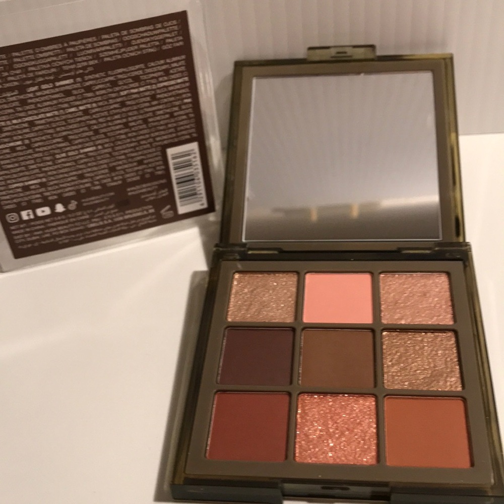 Huda Beauty Khaki Haze obsessions Brand New